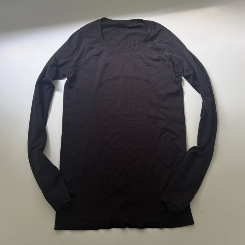 Lululemon Black Swiftly size(6)